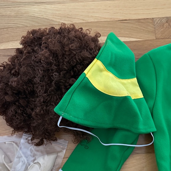 Festive Elf Costume for Kids - Green and Yellow - Picture 3 of 7